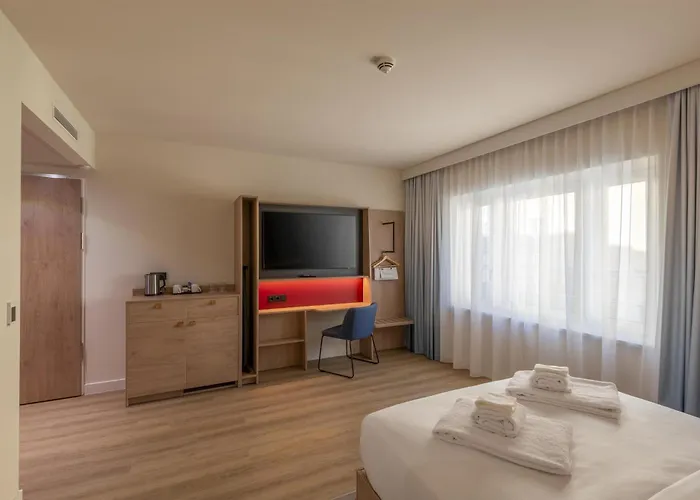 Hampton By Hilton Centre ホテル ドレスデン