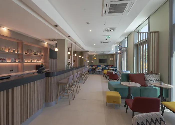 Hampton By Hilton Centre