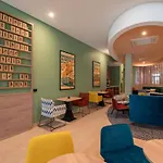 Hampton By Hilton Centre Hotel