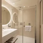 Hampton By Hilton Centre ホテル 3*