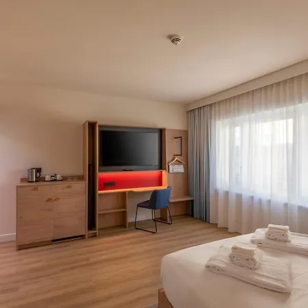 Hampton By Hilton Centre Dresden