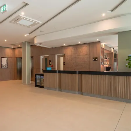 Hampton By Hilton Centre Hotell
