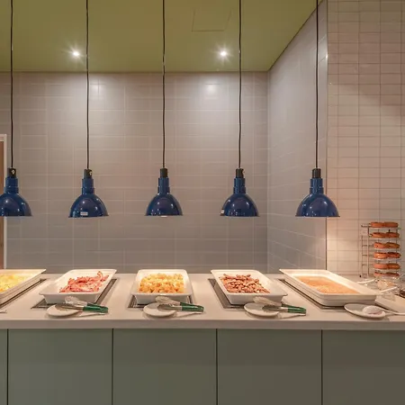 Hampton By Hilton Centre Dresden