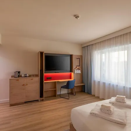 Hampton By Hilton Centre Otel Dresden