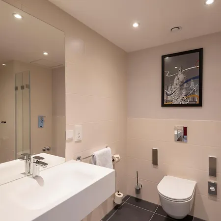Hampton By Hilton Centre 3* Дрезден