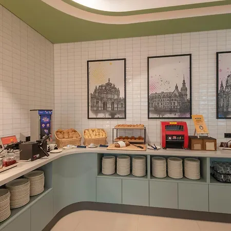 Hampton By Hilton Centre Dresden