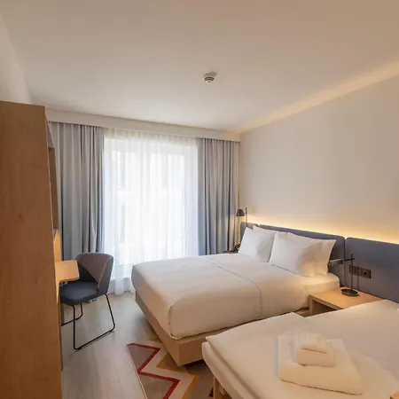 Hampton By Hilton Centre 3* Drážďany