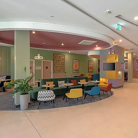 Hampton By Hilton Centre Hotel 3*