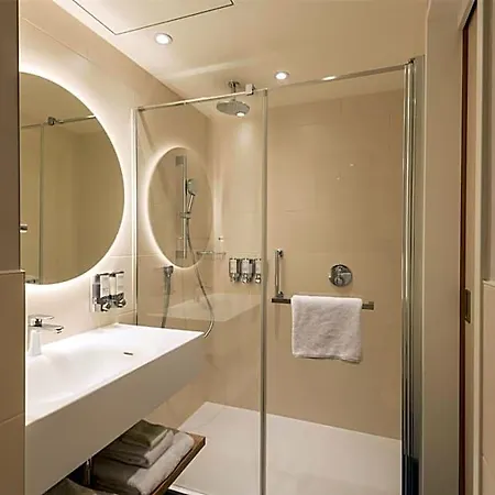 Hampton By Hilton Centre Dresden