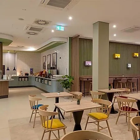 Hotel Hampton By Hilton Centre