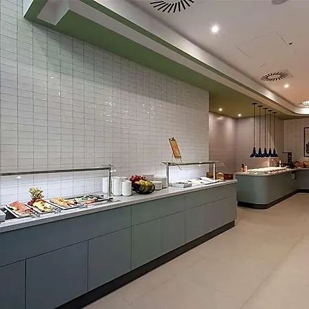 Hampton By Hilton Centre 3* Dresden