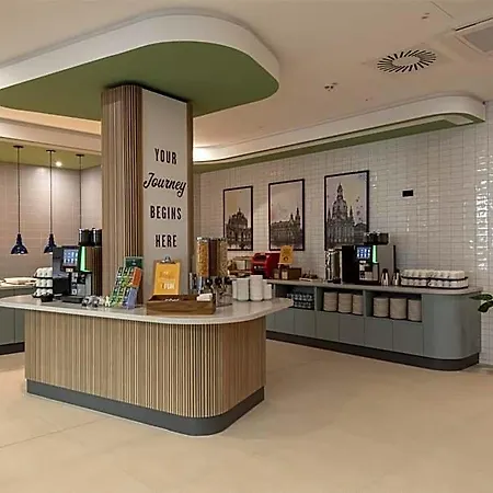 Hampton By Hilton Centre Hotel 3*