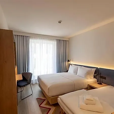 Hampton By Hilton Centre