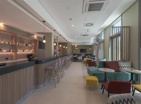 Hampton By Hilton Centre Hotel