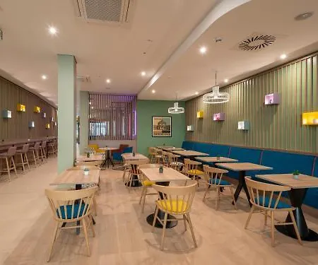 Hotel Hampton By Hilton Centre