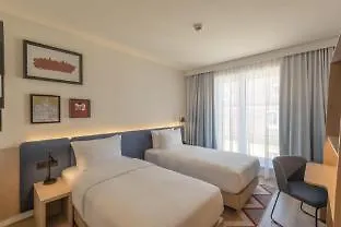 Hotel Hampton By Hilton Centre 3*