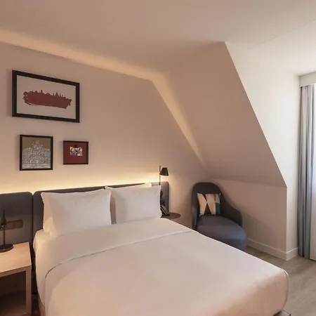 Hampton By Hilton Centre Hotel